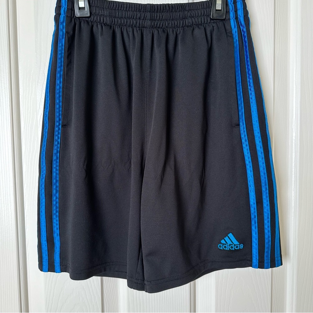 Boys L Adidas Short